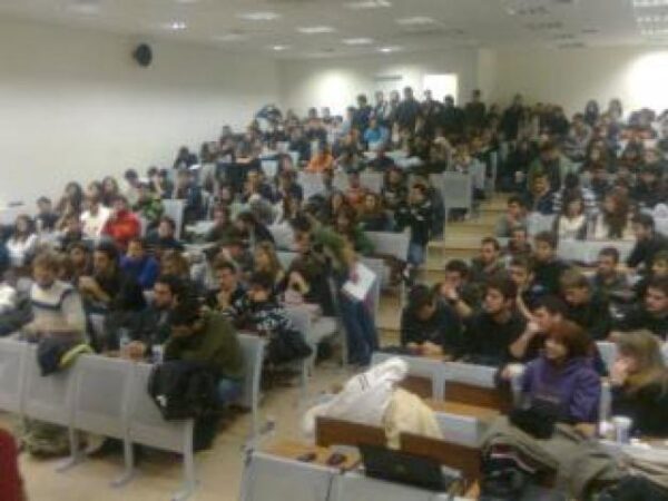 Κάλπες για τους… μισούς φοιτητές την Τετάρτη – Υποτονικό ενδιαφέρον