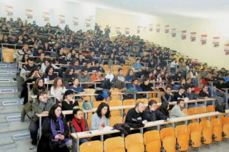 Οικονομική ενίσχυση για χιλιάδες φοιτητές – Δείτε ποιούς αφορά