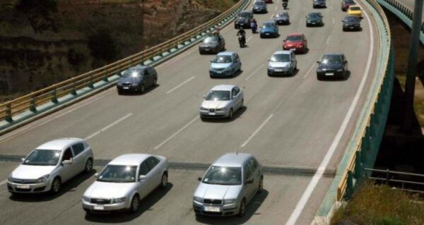 Απεργία: Στο μετρό, τον ηλεκτρικό και τρένα Τετάρτη 6/7