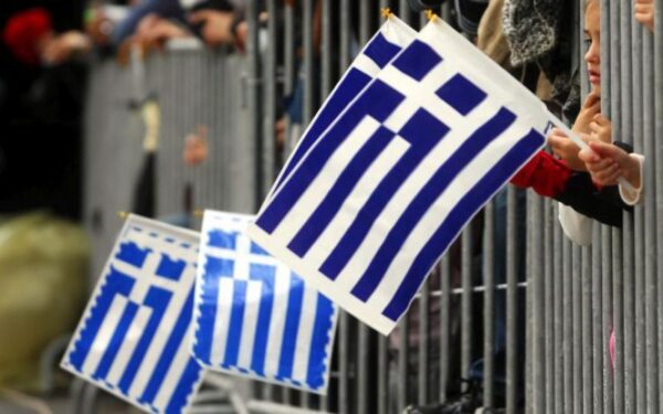 Δεν ισχύει το δημοσίευμα για την κατάργηση των μαθητικών παρελάσεων