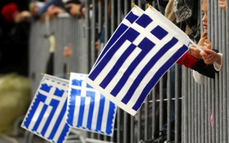 Δεν ισχύει το δημοσίευμα για την κατάργηση των μαθητικών παρελάσεων