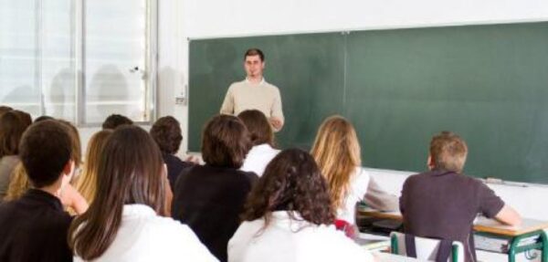 Αλλάζει το Λύκειο: Νέος διάλογος για την Παιδεία