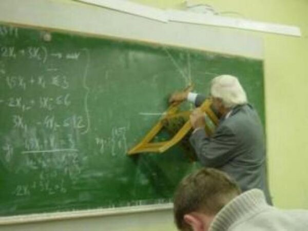 Δίδακτρα στα δημόσια σχολεία! Το απολαυστικό video!