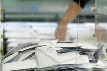 Δεν θα ψηφίσουν οι 18ρηδες στις εκλογές 2015 – ΥΠΕΣ – “Δεν προλαβαίνουμε”