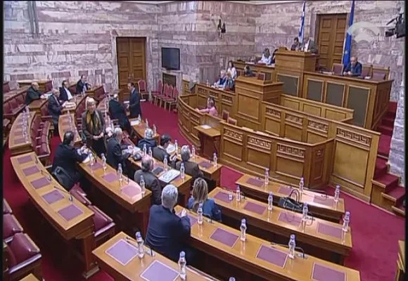 Αναμετάδοση και πρακτικά της συζήτησης της Επιτροπής Μορφωτικών της Βουλής για τον Εθνικό Διάλογο