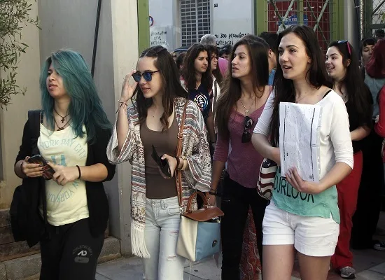 Εγγραφές,μετεγγραφές μαθητών στα Εσπερινά Λύκεια