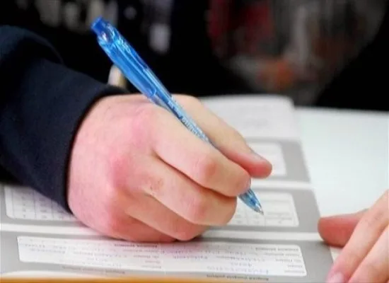 Διευκρινίσεις για τις επαναληπτικές πανελλαδικές εξετάσεις