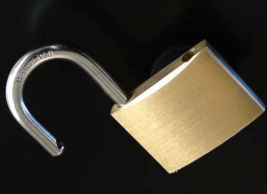 Ποιες κυρώσεις επιβάλλονται σε εκπαιδευτικές δομές που λειτουργούν παράνομα