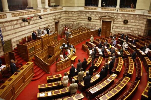 ΕΡΩΤΗΣΗ – Προς τον κ. Υπουργό – Μη συμμόρφωση του Κολλεγίου Αθηνών στην απόφαση του ΣτΕ