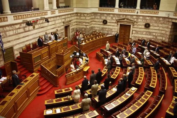 ΕΡΩΤΗΣΗ – Προς τον κ. Υπουργό – Μη συμμόρφωση του Κολλεγίου Αθηνών στην απόφαση του ΣτΕ