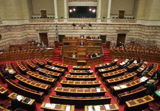 Επαναφέρεται το νομοσχέδιο για την αξιολόγηση