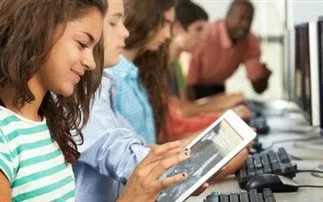 Τα tablets μπαίνουν στα βρετανικά σχολεία