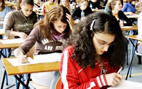 Όλες οι… απαντήσεις για τις Πανελλαδικές Εξετάσεις