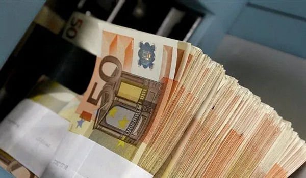 Ανησυχία και σενάρια για κούρεμα καταθέσεων και ανακεφαλαιοποίηση