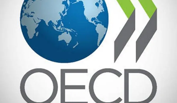 Κατάργηση ρυθμίσεων σε εμπόριο, ΜΜΕ, φάρμακα συστήνει ο ΟΟΣΑ