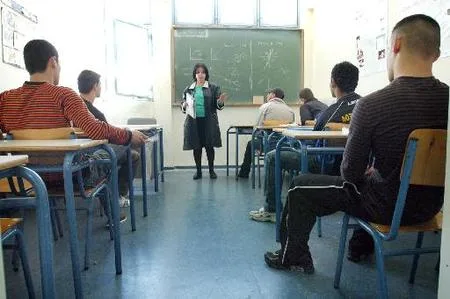 Ο κ. Λοβέρδος  για τους μόνιμους διορισμούς