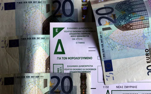 Λογαριασμός της Εφορίας σε 500.000 ιδιοκτήτες ακινήτων – Σχέδιο για  εξόφληση σε 10 μηνιαίες δόσεις