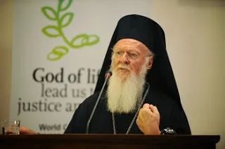 Πρωτοπρ. Βασίλειος Βολουδάκης, Ο Παναγιώτατος ετόλμησε να ζητήση από την κυβέρνησιν τας “Νέας Χώρας”
