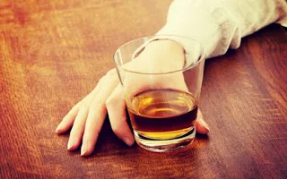 Σε πόσο χρόνο φεύγει το αλκοόλ από το σώμα