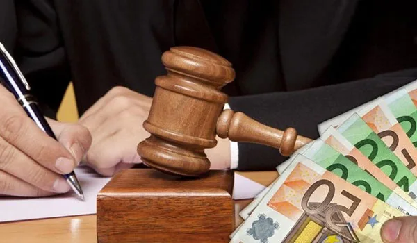 Εκτός εξωδικαστικού μηχανισμού οι ελεύθεροι επαγγελματίες