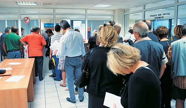 ΕΦΚΑ: Τα πρώτα ειδοποιητήρια σε 1,4 εκατ. ασφαλισμένους. Παραδείγματα