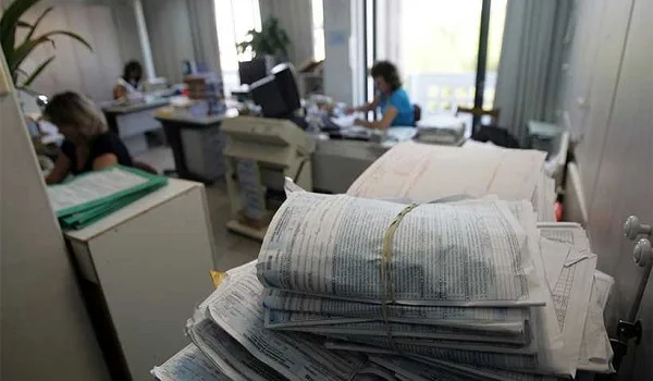 Παγίδες της εφορίας σε ΙΧ και ακίνητα για έξτρα φόρους