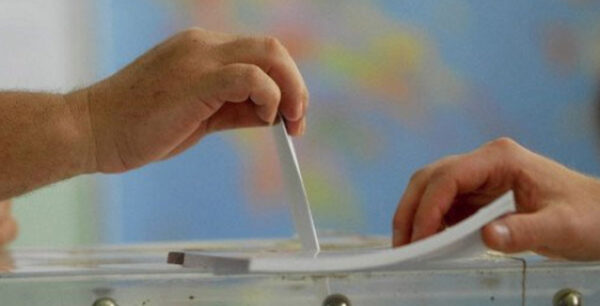 Εκλογές 2019 – Κλείνουν οι κάλπες: «Καθαρό αποτέλεσμα» βλέπουν οι αναλυτές