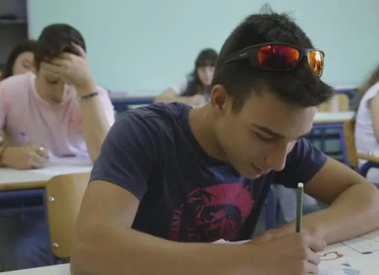 Τα σημερινά θέματα των πανελλαδικών 19/5