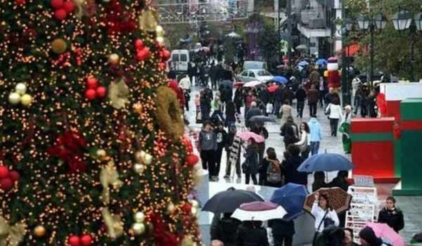 Εορταστικό ωράριο: Πότε ξεκινά – Τι ώρες θα λειτουργούν τα μαγαζιά