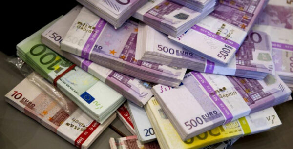 Ελεγχοι στα εμβάσματα Ελλήνων στο εξωτερικό – Τι ισχύει