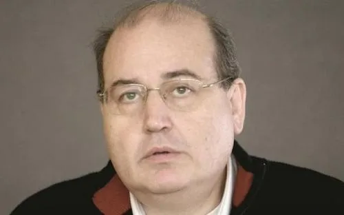 Φίλης – θα περιορίσουμε τη δύναμη που έχει σήμερα η “παραπαιδεία”