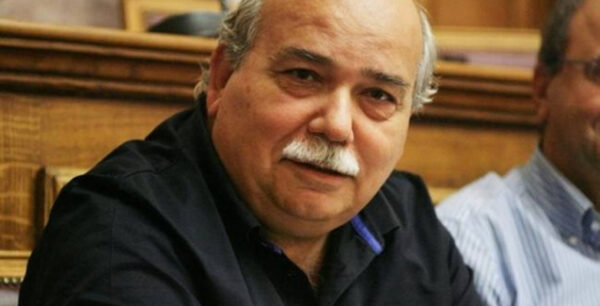 Βούτσης για Τσακαλώτο: Στην «επικοινωνιακή διαχείριση» η διαφορά μας