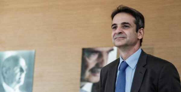 Μητσοτάκης στον Economist: Ανάγκη πολιτικής αλλαγής στην Ελλάδα το 2017