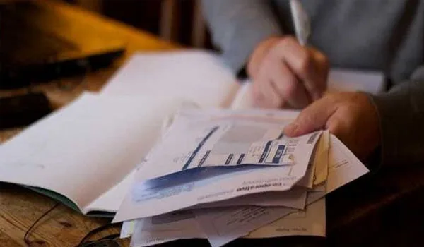 Επαγγελματικό λογαριασμό πρέπει να ανοίξουν χιλιάδες φορολογούμενοι