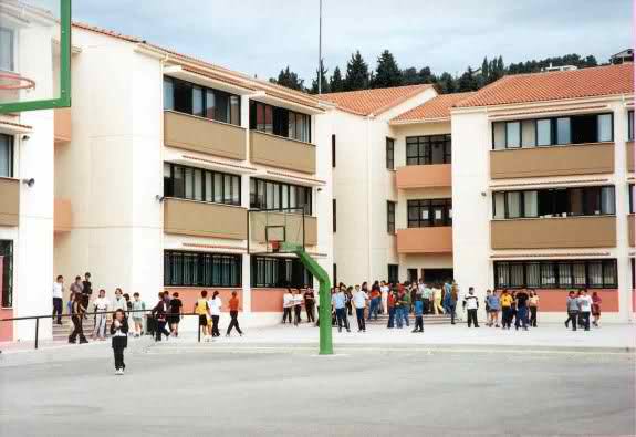 Άρχισε η προπαγάνδα για τις ώρες διδασκαλίας . . .