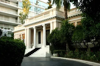Κυβέρνηση: “Είμαστε ανοιχτοί στον διάλογο με την Εκκλησία”