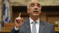 Μεϊμαράκης κατά Μητσοτάκη: Δεν είναι μεταρρύθμιση η απόλυση καθαριστριών και σχολικών φυλάκων