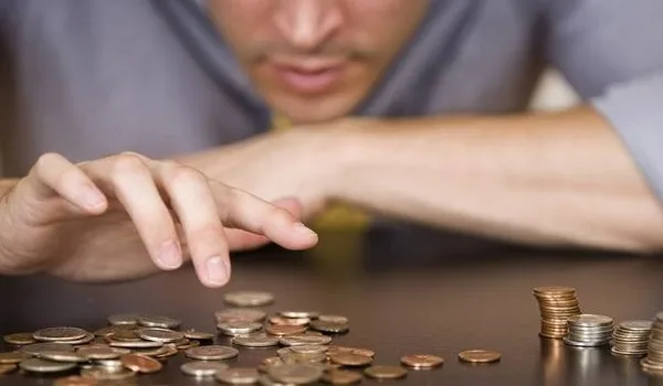 Μόλις 396 ευρώ ο μέσος μισθός για μερική απασχόληση