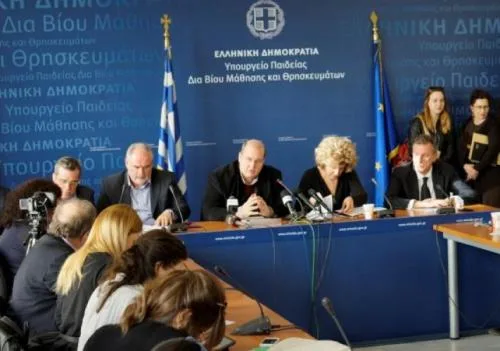 Ο Υπουργός Παιδείας για την απόσυρση της διάταξης για την επάρκεια