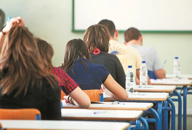 Πανελλαδικές 2016 Επιμένουν με Ιατρική και Νομική οι υποψήφιοι – Τα Τμήματα με τις περισσότερες πρώτες προτιμήσεις