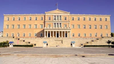 Πολυνομοσχέδιο σκούπα προ των πυλών (τι θα αφορά)
