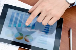 «Άμεσα ένα tablet, γρήγορο και δωρεάν internet, για κάθε μαθητή»