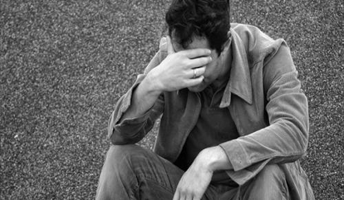 Το τέλος του ελεύθερου επαγγελματία: Σε φόρο και εισφορές το μισό εισόδημα