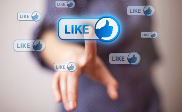 Η βιομηχανία των (ψεύτικων) like στο Facebook