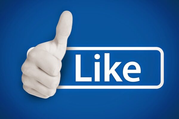 Το facebook σβήνει τα ψεύτικα likes από τις σελίδες