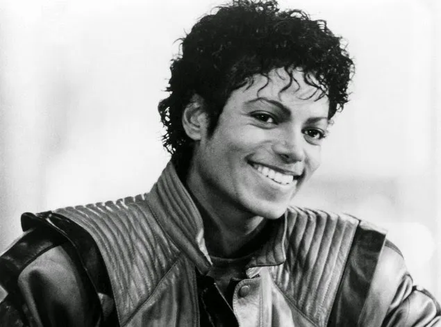 Michael Jackson: Πώς θα ήταν αν δεν είχε κάνει πλαστικές επεμβάσεις;