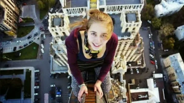 10 selfies που τραβήχτηκαν λίγα δευτερόλεπτα πριν από το θάνατο