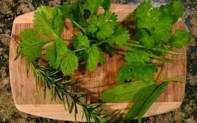 Πώς αποξηραίνουμε τα μυρωδικά