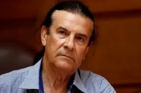 Τάσος Κουράκης: “Όταν ένας Υπουργός μεταθέτει την ασφάλεια των μαθητών στους ίδιους τους γονείς, αποποιούμενος τις ευθύνες που του ανήκουν, είναι ένας ανάξιος Υπουργός”