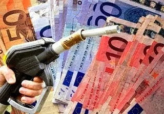 ΑΥΤΟ είναι το κόλπο για να καταλάβετε ποιο πρατήριο έχει πειραγμένη αντλία…